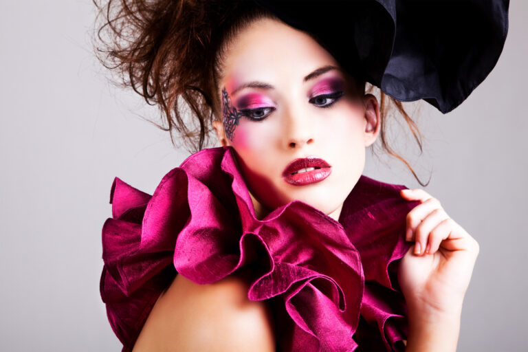 Fashion Model Taps Fashion Snoops to Give Designers a Head
